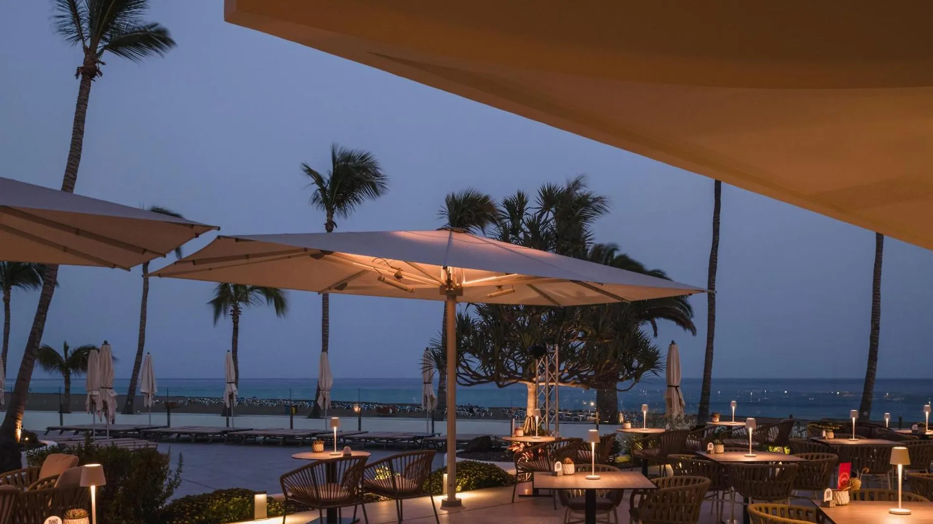 Plus Fariones Suite Hotel Puerto del Carmen  4*, Puerto del Carmen (Lanzarote) Espagne