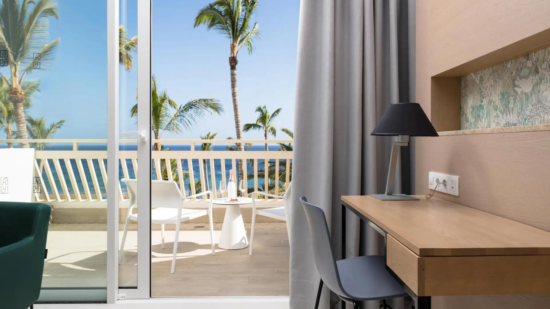 Plus Fariones Suite Hotel Puerto del Carmen